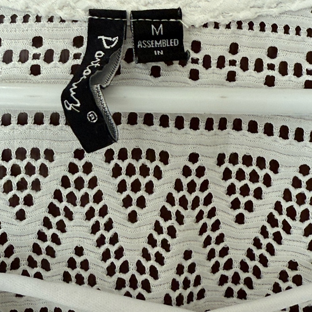 Swim Cover-Up Tunic Crocheted Style Womens Medium - Picture 6 of 9